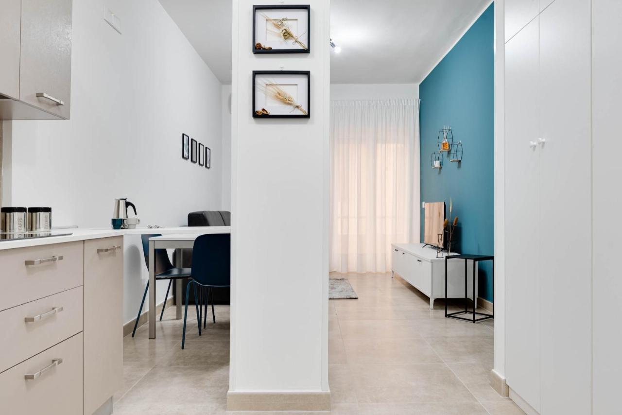 Storia & Mare - Free Parking - Castello Carlo V Apartment Crotone Exterior photo